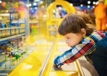 Wim maakt droom waar en opent winkel voor modelbouw