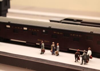 ModelSpoor Atelier Oostkamp zet 40ste verjaardag in de verf met tentoonstelling