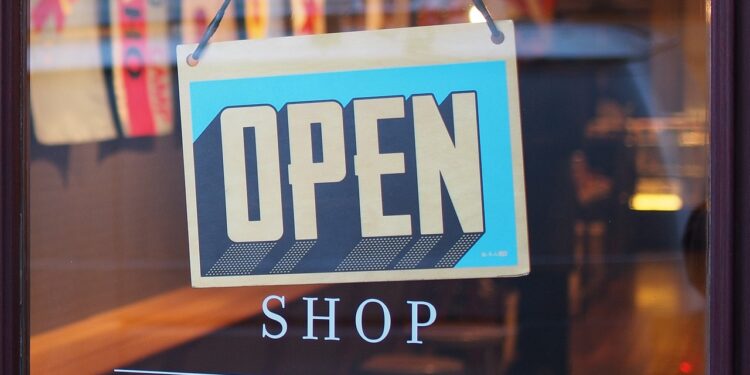 Hobbyprof is verhuisd naar nieuwe locatie en opende een nieuwe winkel samen met PostBeeld
