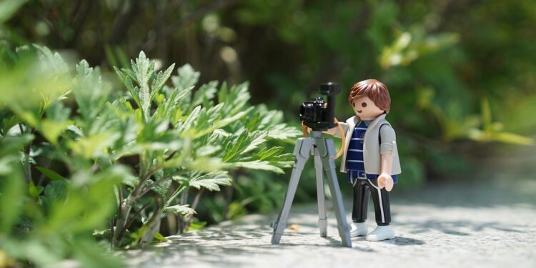 Speelgoedmuseum viert 50-jarig bestaan Playmobil met ‘terracottaleger’