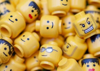 LEGO sleept Nederlander voor de rechter vanwege verkoop treinreplica’s